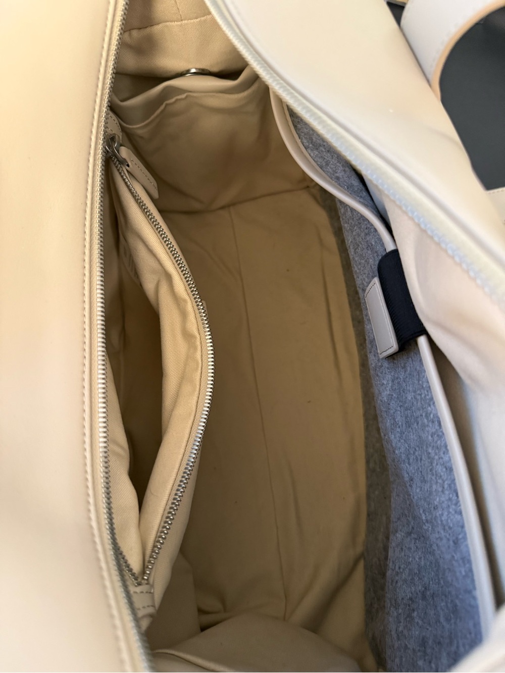 Monos Metro Duffel + Folio Kit Ivory Vegan Leather Travel Bag - Picture 13 of 16